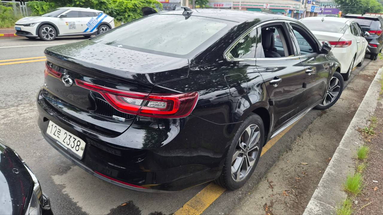 Renault Samsung SM6 4
