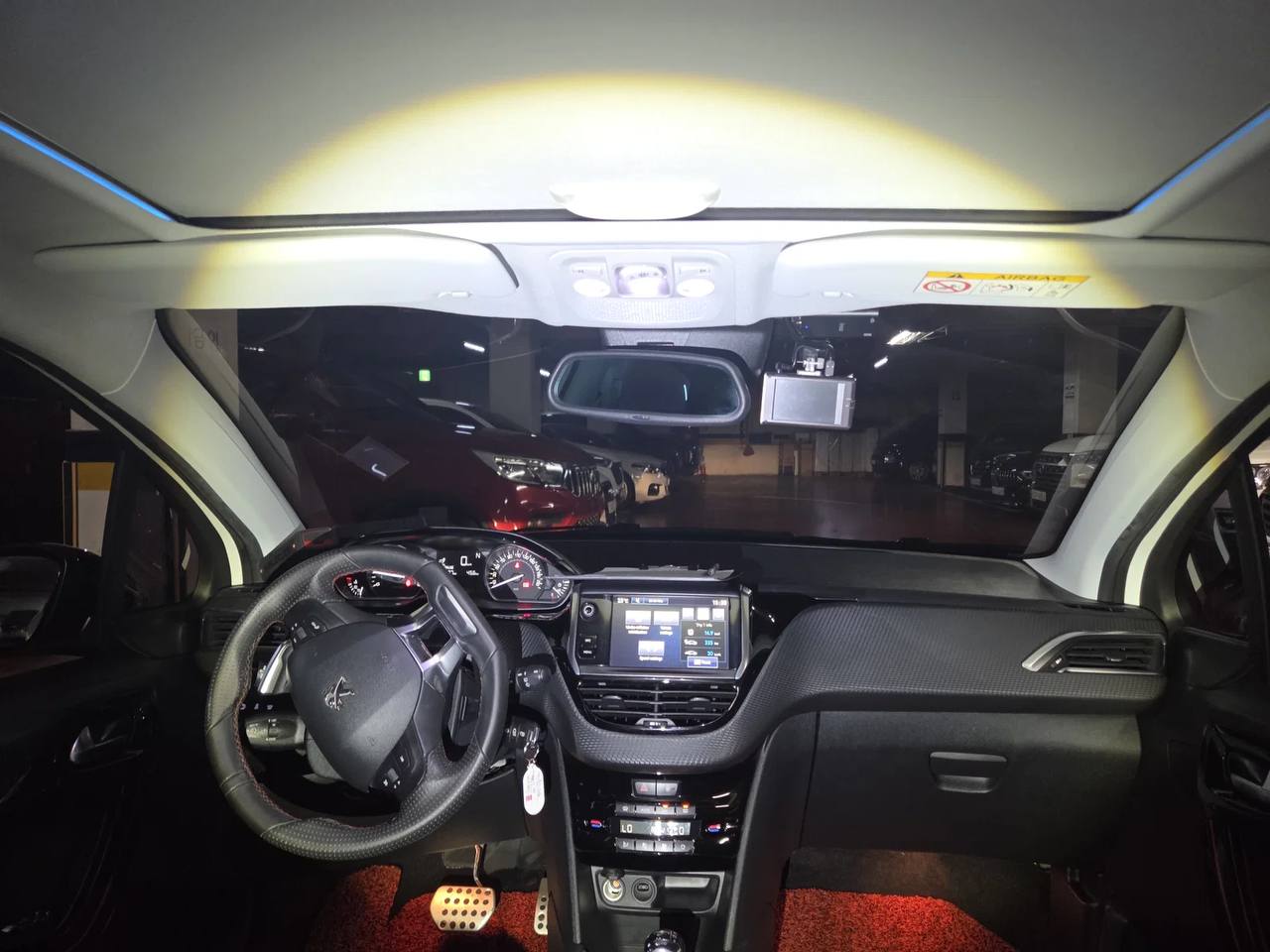 Peugeout 208 1.6 BlueHDi GT Line 6